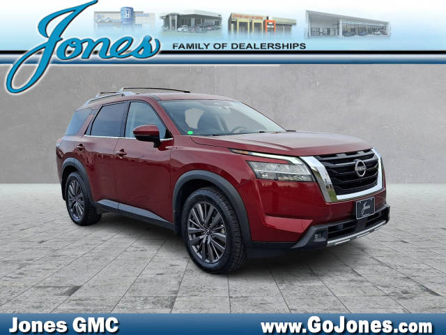 2022 Nissan Pathfinder SL 4WD photo