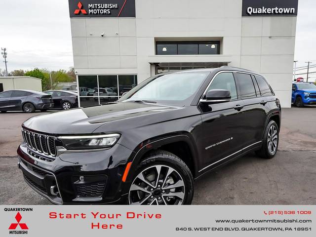 2022 Jeep Grand Cherokee Overland 4WD photo