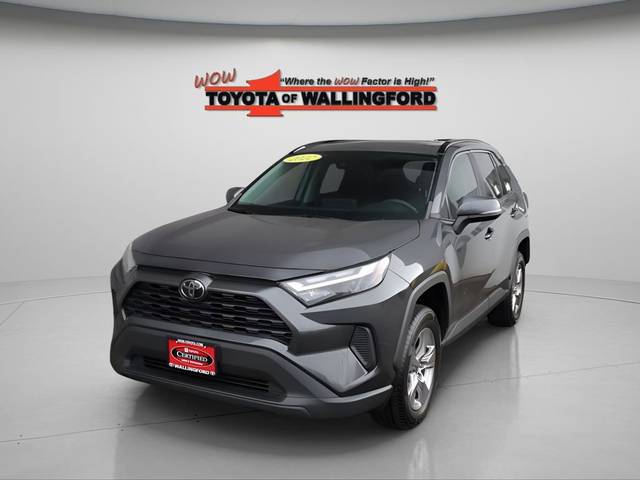 2022 Toyota RAV4 XLE AWD photo