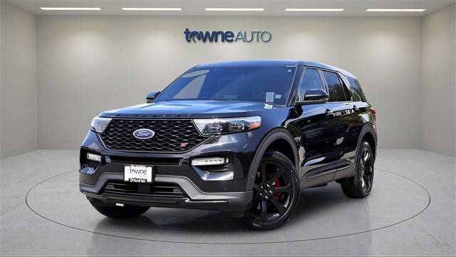 2022 Ford Explorer ST 4WD photo