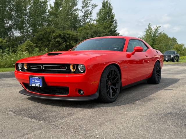 2022 Dodge Challenger R/T RWD photo