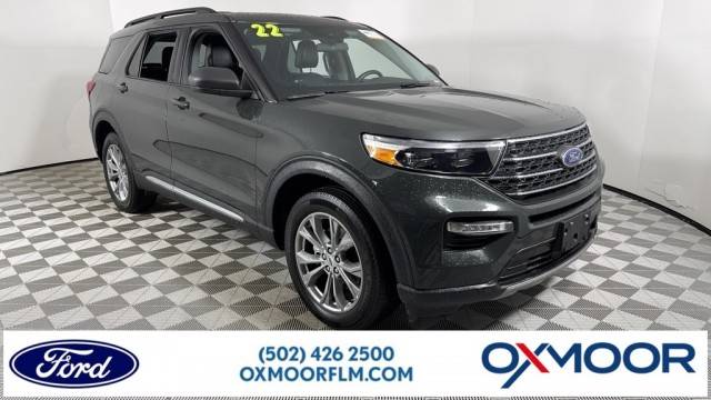 2022 Ford Explorer XLT 4WD photo