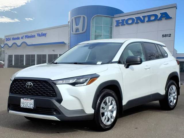 2022 Toyota Corolla Cross L FWD photo