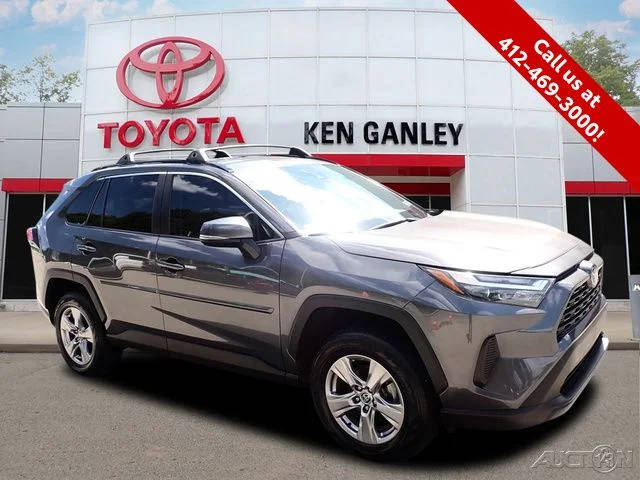2022 Toyota RAV4 XLE AWD photo