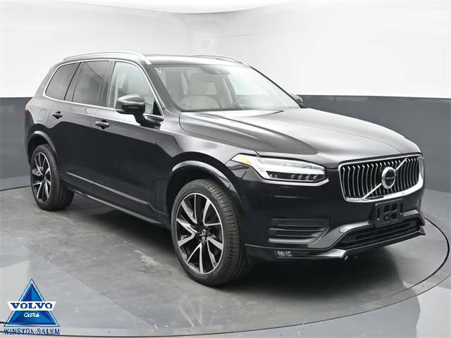 2022 Volvo XC90 Momentum AWD photo