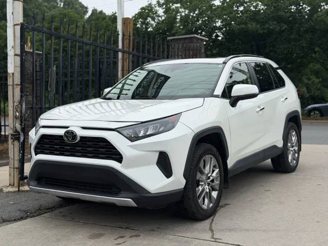 2022 Toyota RAV4 Limited AWD photo