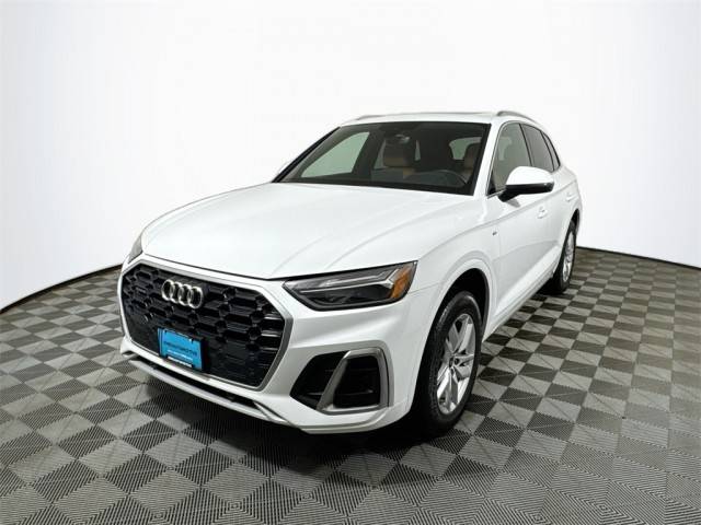 2022 Audi Q5 S line Premium AWD photo