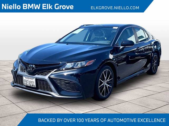 2022 Toyota Camry SE FWD photo