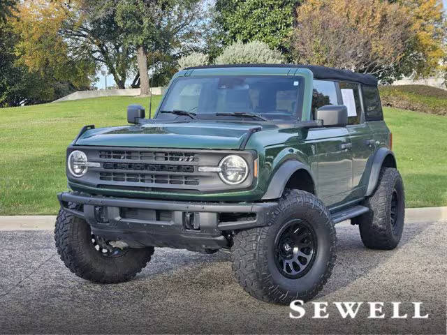 2022 Ford Bronco 4 Door Base 4WD photo