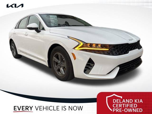 2022 Kia K5 LX FWD photo