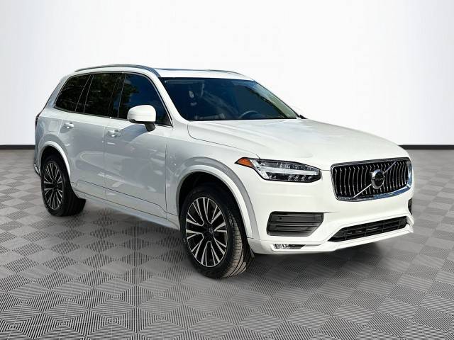 2022 Volvo XC90 Momentum FWD photo