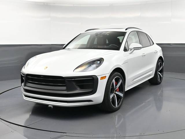 2022 Porsche Macan GTS AWD photo