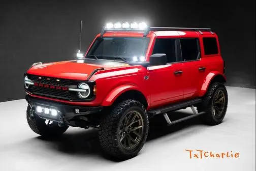 2022 Ford Bronco 4 Door Wildtrak 4WD photo