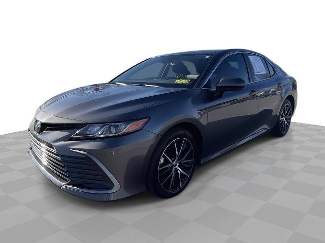 2022 Toyota Camry Hybrid LE FWD photo