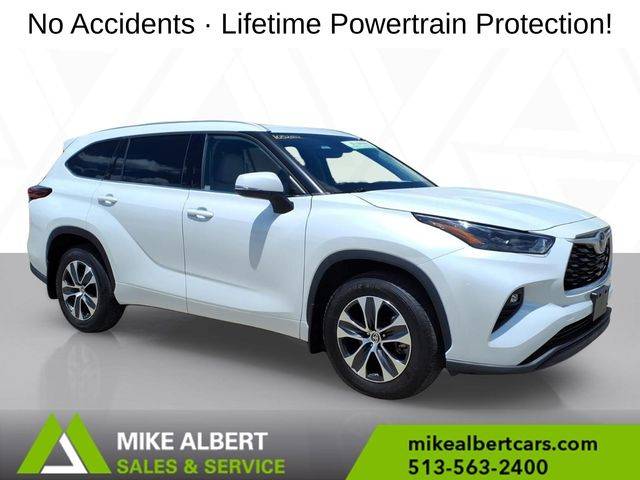 2022 Toyota Highlander XLE AWD photo