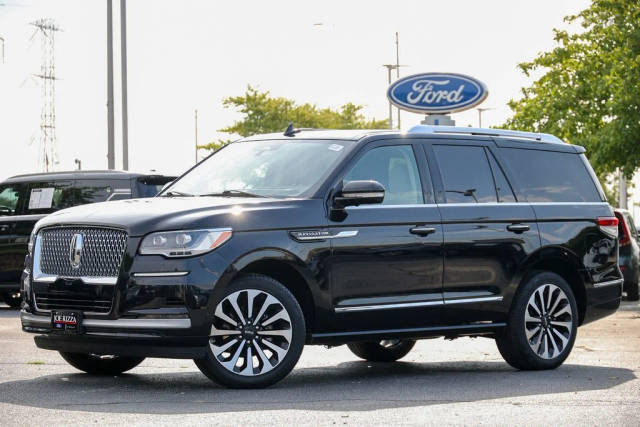 2022 Lincoln Navigator Reserve 4WD photo