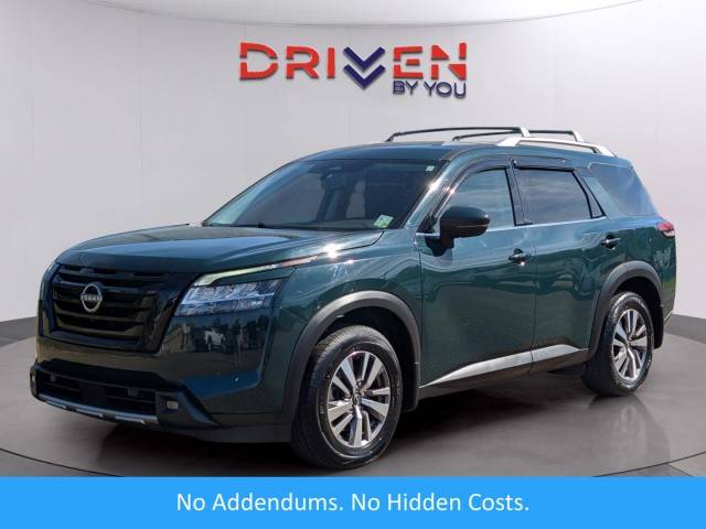 2022 Nissan Pathfinder SL FWD photo