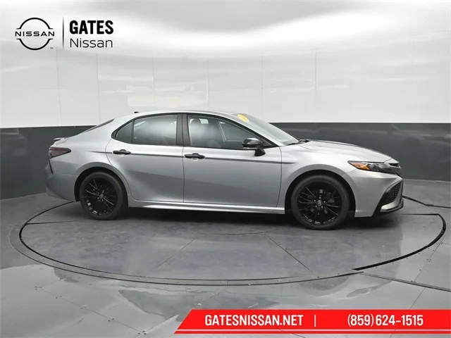 2022 Toyota Camry SE Nightshade AWD photo
