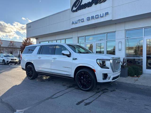 2022 GMC Yukon XL Denali 4WD photo