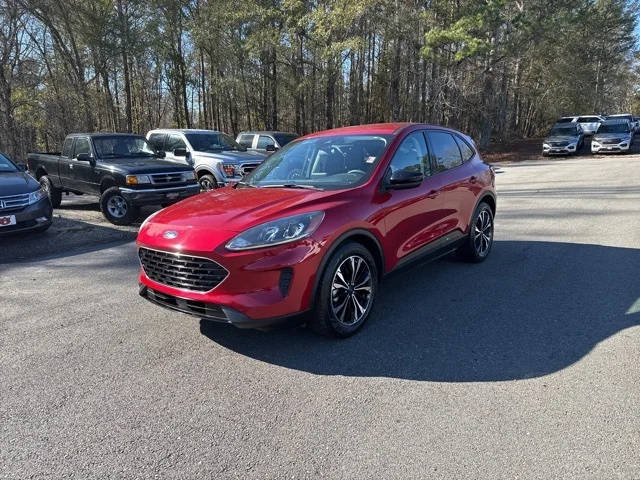 2022 Ford Escape SE FWD photo