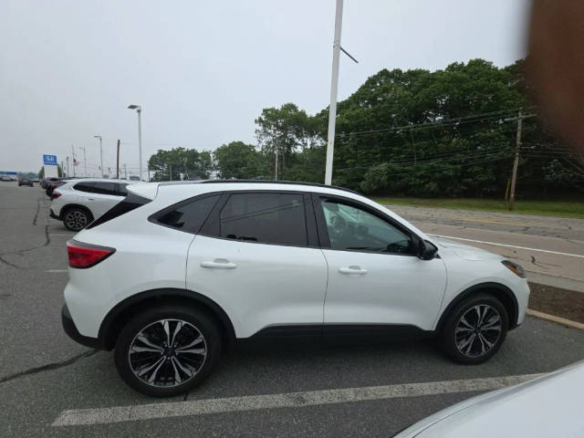 2022 Ford Escape SEL AWD photo