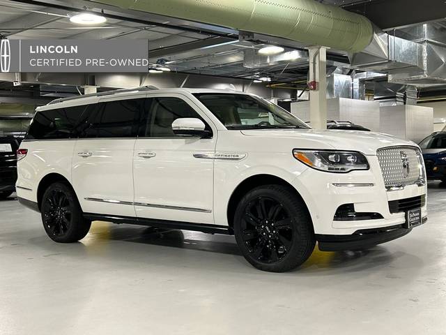 2022 Lincoln Navigator L Reserve 4WD photo