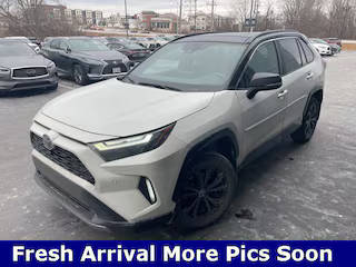 2022 Toyota RAV4 Hybrid XSE AWD photo