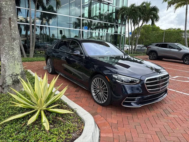 2022 Mercedes-Benz S-Class S 500 AWD photo
