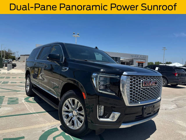 2022 GMC Yukon XL Denali RWD photo