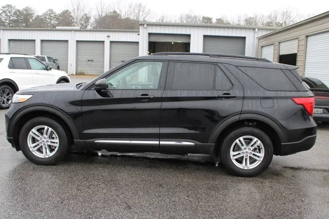 2022 Ford Explorer XLT 4WD photo