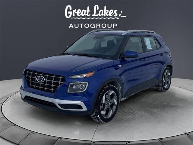 2022 Hyundai Venue SEL FWD photo