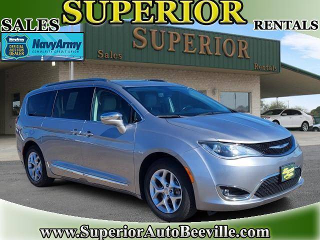 2020 Chrysler Pacifica Minivan Limited FWD photo