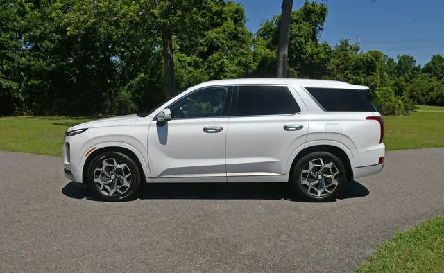 2022 Hyundai Palisade Calligraphy FWD photo