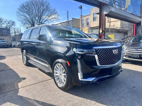 2022 Cadillac Escalade ESV Premium Luxury 4WD photo