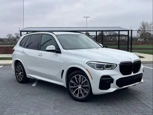 2022 BMW X5 M50i AWD photo