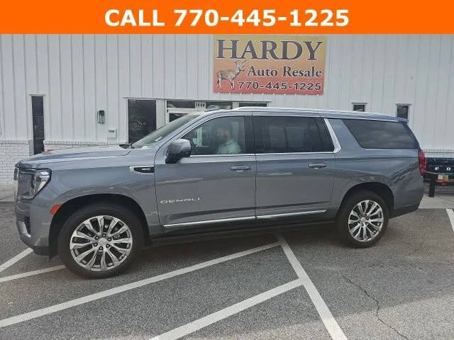 2022 GMC Yukon XL Denali 4WD photo