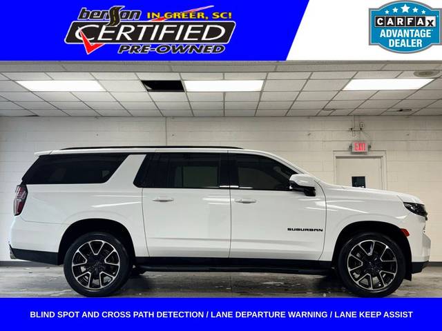 2022 Chevrolet Suburban RST 4WD photo