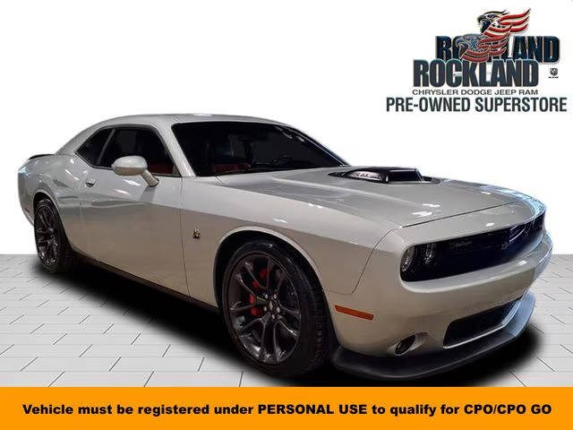 2022 Dodge Challenger R/T Scat Pack RWD photo