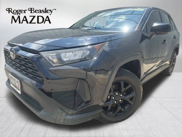 2022 Toyota RAV4 LE FWD photo