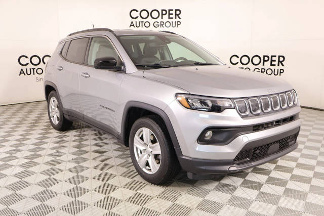 2022 Jeep Compass Latitude FWD photo