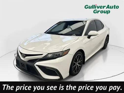 2022 Toyota Camry SE FWD photo