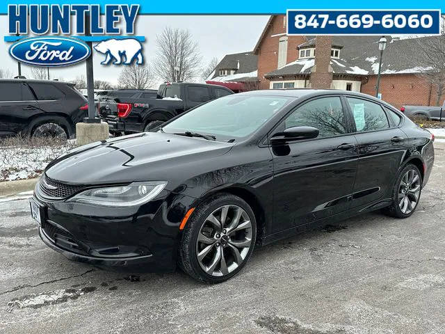 2015 Chrysler 200 S FWD photo