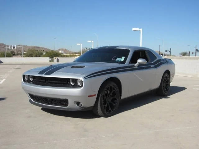 2022 Dodge Challenger SXT RWD photo