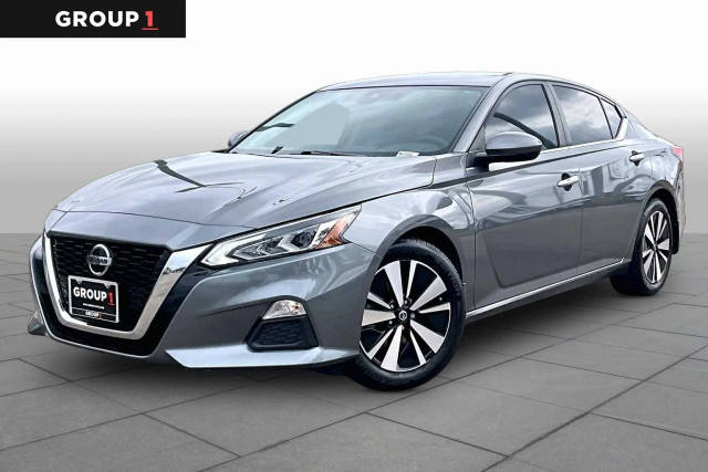 2022 Nissan Altima 2.5 SV FWD photo