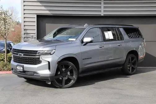 2022 Chevrolet Suburban RST 4WD photo
