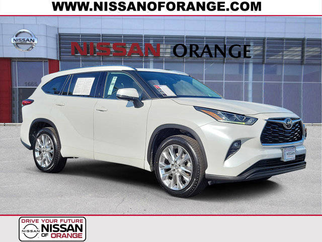 2022 Toyota Highlander Limited FWD photo
