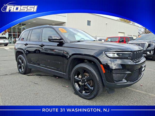 2022 Jeep Grand Cherokee Altitude 4WD photo