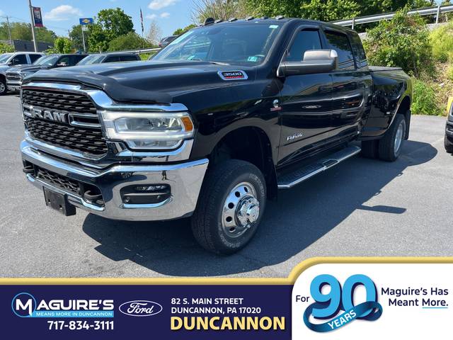 2022 Ram 3500 Big Horn 4WD photo