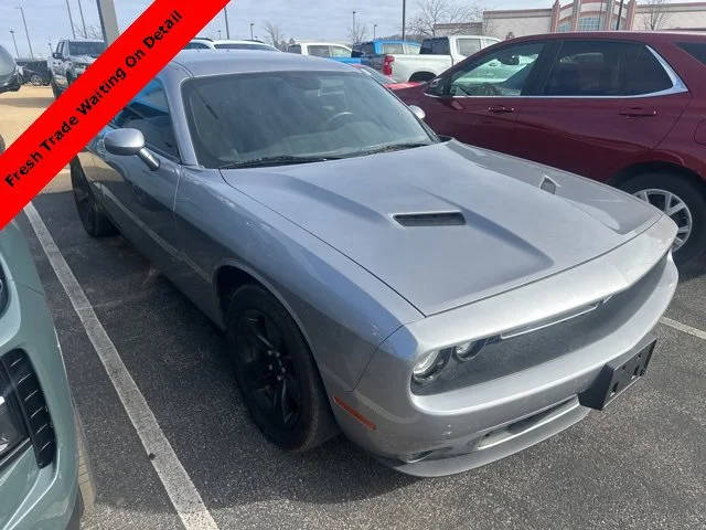 2018 Dodge Challenger SXT RWD photo