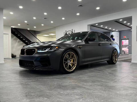 2022 BMW M5 CS AWD photo